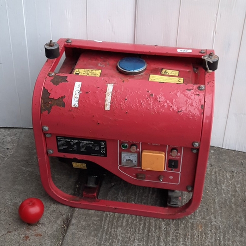 Red metal 1100 W portable petrol generator, model SMK36GEN by ...