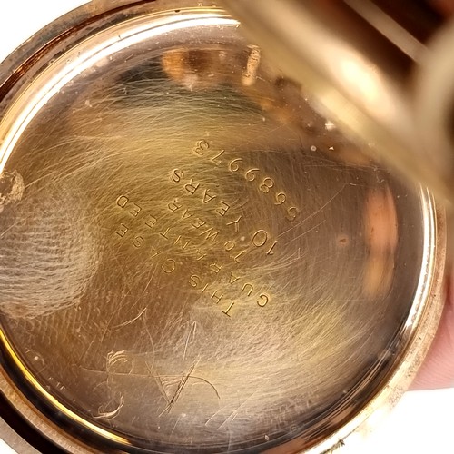 30 - A gold-plated Elgin Full Hunter pocket watch. Watch number 5689973. Watch with white enamel dial, Ar... 