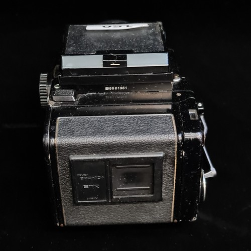 150 - Star Lot : A 'Zenza Bronica ETR-C' 1970's medium format film camera using 120/220 roll film. Fitted ... 