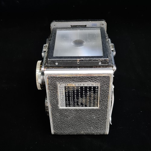 151 - Star Lot : A 'Rolleiflex 3.5F Model 3 twin lens reflex' medium format film camera. Features a 'Carl ... 