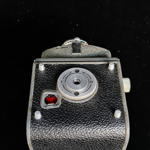 162 - Star Lot : An 'SEM Semflex TLR' studio medium format 120 film camera. RRP:€599 
Short History of the... 