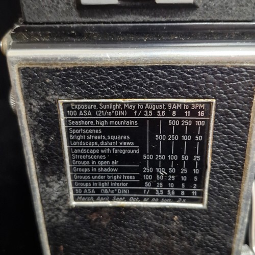 204 - Star Lot: A Rolleiflex T twin lens reflex medium format camera with a Carl Zeiss Opton Tessar f/3.5 ... 