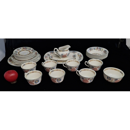 115 - A Myott Staffordshire England part dinner service set in the 