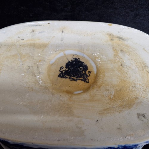 172 - A large ceramic blue and white foot bath marked Victoria Ware to base. In excellent condition with d... 