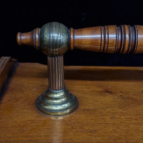 176 - A gorgeous antique Victorian carved oak coal scuttle with beautiful foliate detail to front, turned ... 