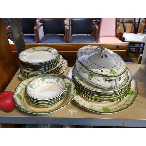 A lovely antique Part dinner service by Royal Doulton, England, pattern ...