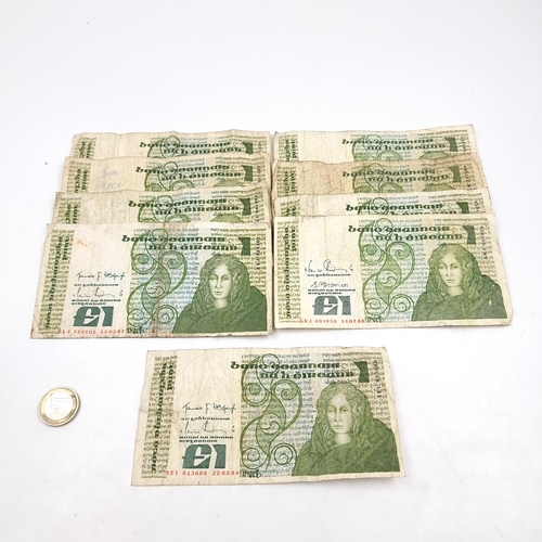 A Collection of nine B Series One Pound Notes. Dated 15.11.84 x 3, 22. ...