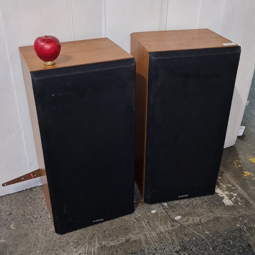 1008 - Pair of vintage Sony SS-E30 loudspeakers, made in England, with black cloth grilles and rectangular ... 
