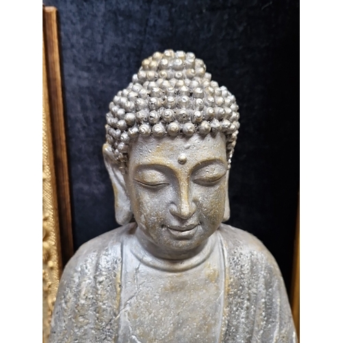 410 - A group of decorative home goods, comprising 2 ornate gilt-effect picture frames with Sheffield Home... 