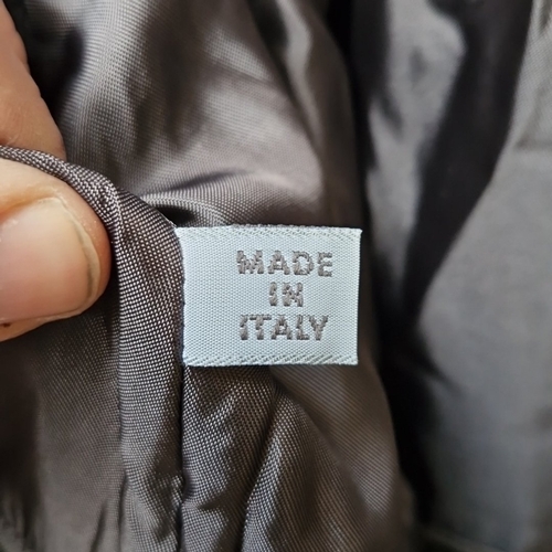 425 - A grey Allegri single-breasted coat, with concealed front fastening, long sleeves and side pockets, ... 