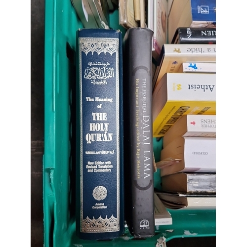 478 - A group of modern paperback and hardback books, chiefly literature and philosophy, including works b... 