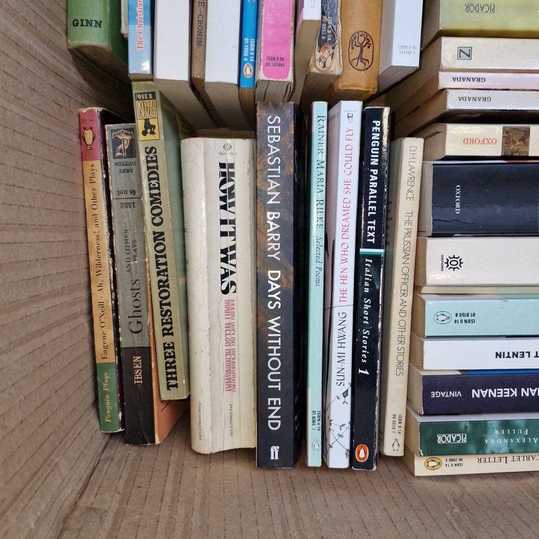 A group of assorted paperback and hardback books, chiefly modern ...