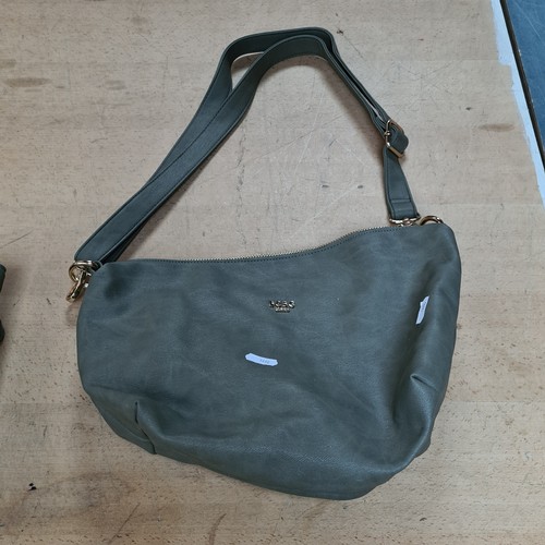 400 - Seven hand bags including a with tags studded BCBG Paris example RRP 109€, a 100% leather shoulder b... 