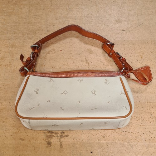 400 - Seven hand bags including a with tags studded BCBG Paris example RRP 109€, a 100% leather shoulder b... 