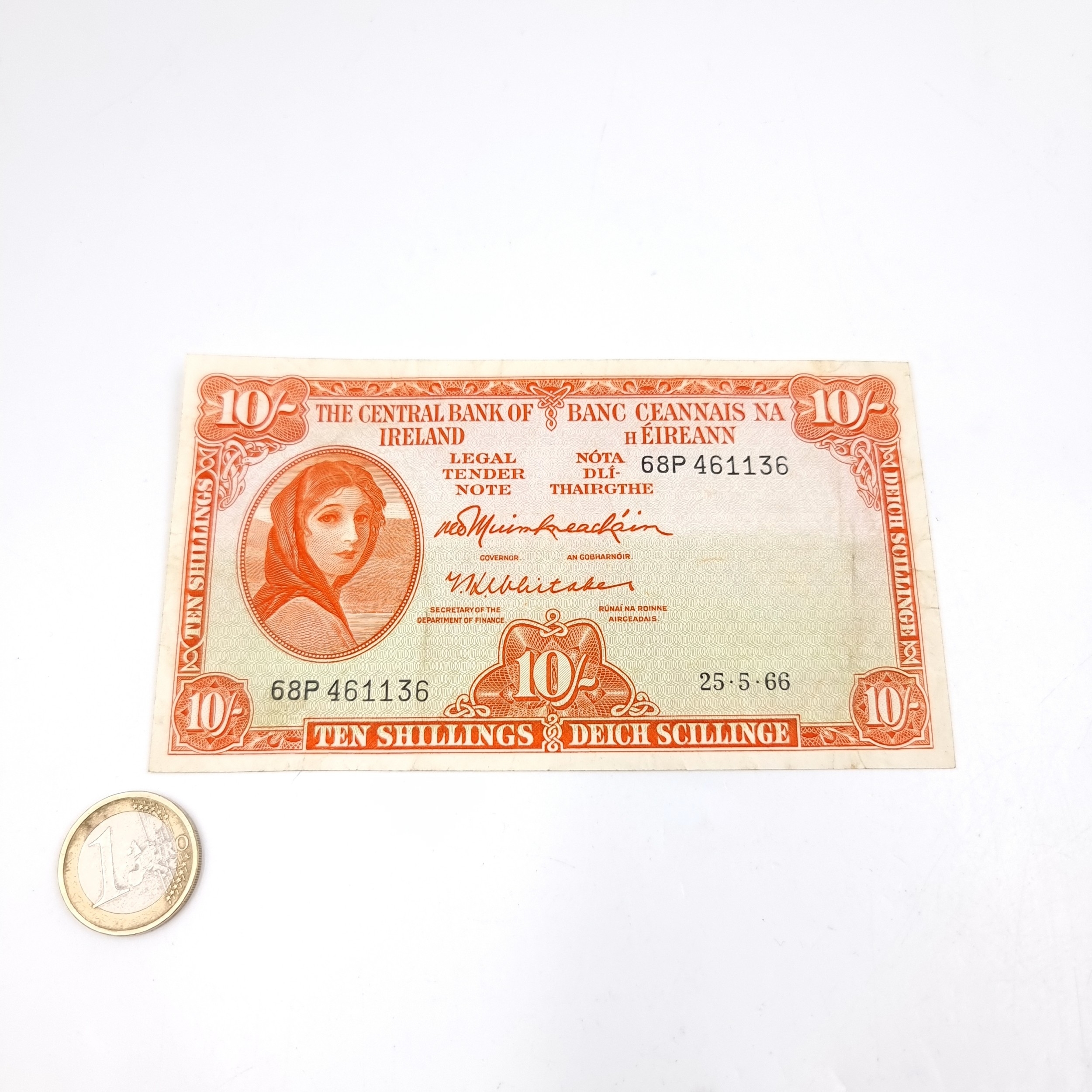 A rare Lady Lavery Bank of Ireland ten shilling note. Dated 25.05.66 ...