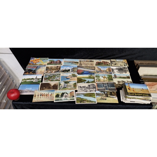 Approx 200+ vintage postcards of mostly American cities and states with ...