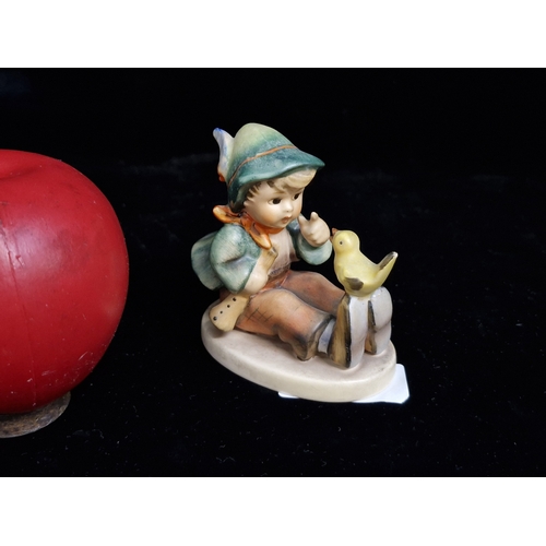 145 - A super sweet vintage Hummel Goebel West German ceramic figurine titled 'Singing Lesson'. Features s... 