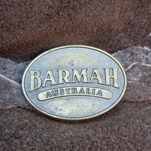143 - An original Barmah Australian foldable bush hat in chocolate brown suede leather. Size M. With origi... 