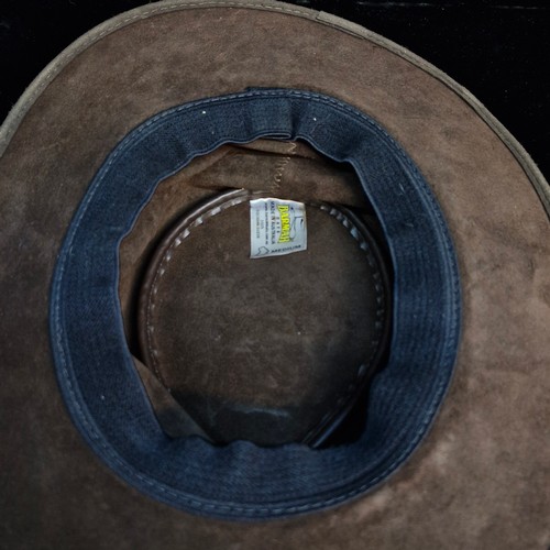 143 - An original Barmah Australian foldable bush hat in chocolate brown suede leather. Size M. With origi... 