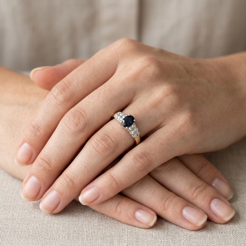 7 - Star Lot: A fabulous Diamond and Sapphire ring set in nine carat gold. Size - N, Weight - 2.32 grams... 