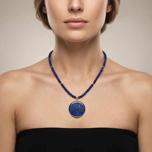 16 - A most attractive blue Lapis Lazuli pendant beaded necklace. Weight - 19.8 grams. Cold to the touch.... 