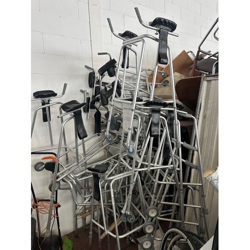 Lot 28        