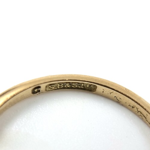 1 - Super Star Lot : A Stunning 5 stone bright natural diamond ring. Set in 18ct gold. Size M. Weight - ... 