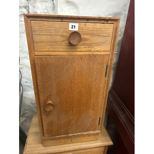 Lot 21        