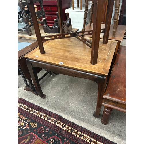 Lot 27        