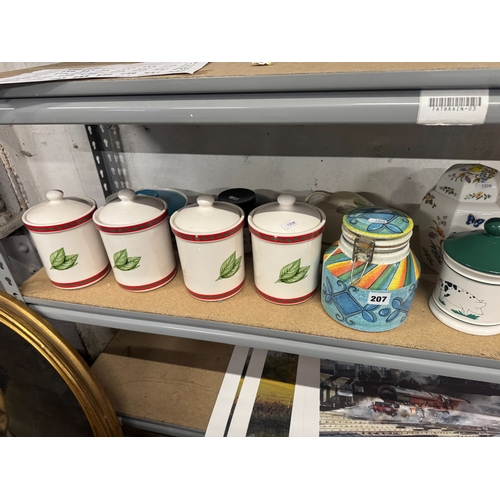 207 - Mixed ceramics to include pair Minton candlesticks, Susie Cooper plate, Poole plate, Aynsley jar, va... 