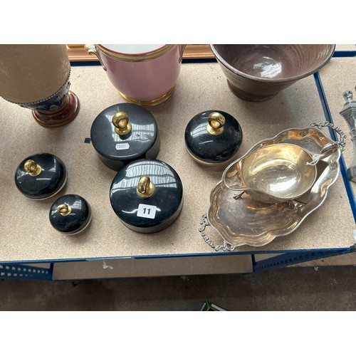 Lot 11        