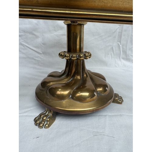 40 - Victorian ecclesiastical brass alter lectern, 27cm high, 32 x 24cm
