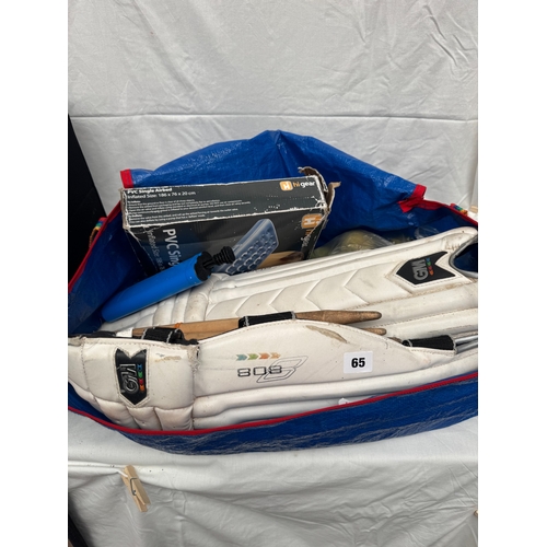 46 - Golf club bag and two clubs together with Kit bag containing old cricketing equipment, other sportin... 