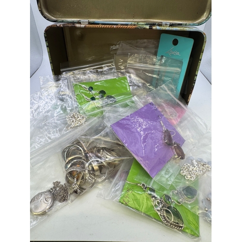 17 - Mixed collection principally silver costume jewellery to include rings, earrings, necklaces, earring... 