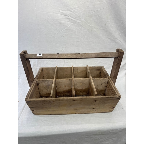 60 - Vintage weathered pine eight divisional bottle carrier