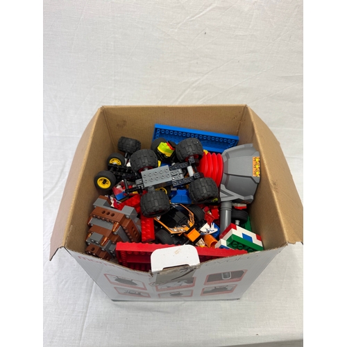 62 - Large collection unboxed Lego pieces, from various sets, dates etc