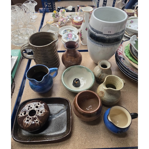 11 - Collection of various pottery items