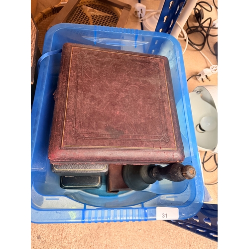 31 - Box of various antique and vintage empty jewellery  and silver boxes