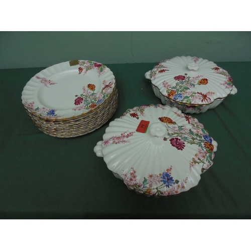 64 - Pretty set of dinner plates and 2 tureens by Spode with flower design