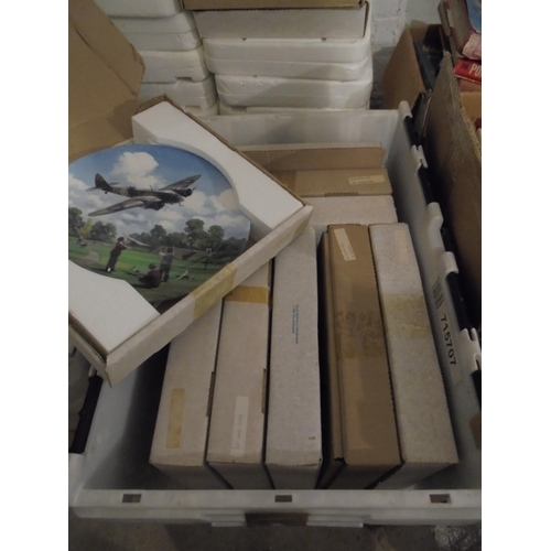 339 - 9 boxed plates with certificates relating to Second World War aircraft mainly Royal Doulton