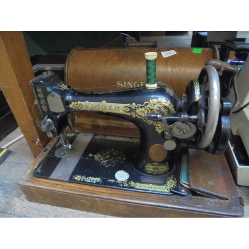 270 - Old Singer sewing machine in wood case