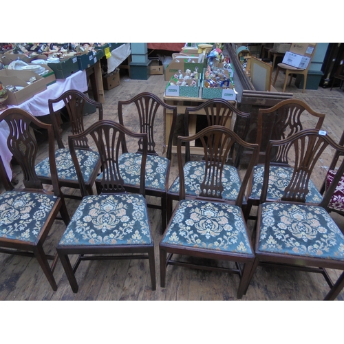 698 - Set of eight matching Hepplewhite style dining chairs with green velvet seating in good condition.