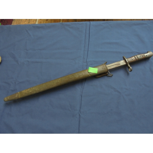 630L - Military bayonet with metal sheath, possibly First World War