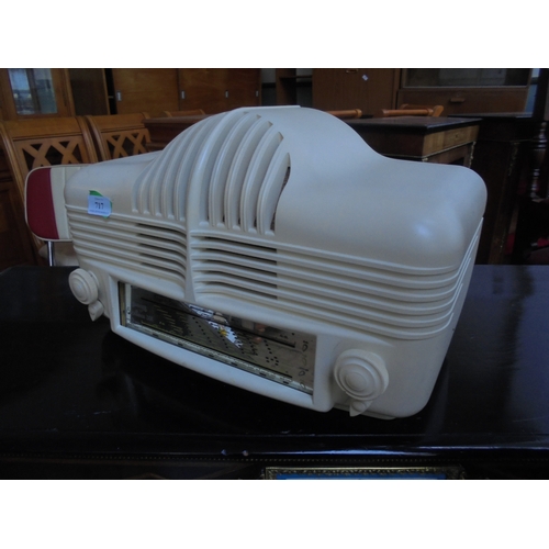 717 - A superb Sanora excellence 301 Cadillac designed radio of large dimensions. Appears to be working.