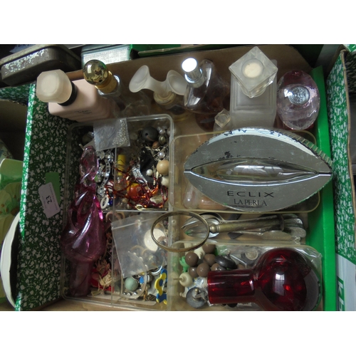 23 - Variety of old perfume bottles, cosmetic jewellery and glass items