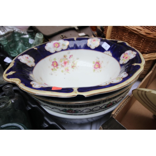 24 - 4 large decorative toilet bowls