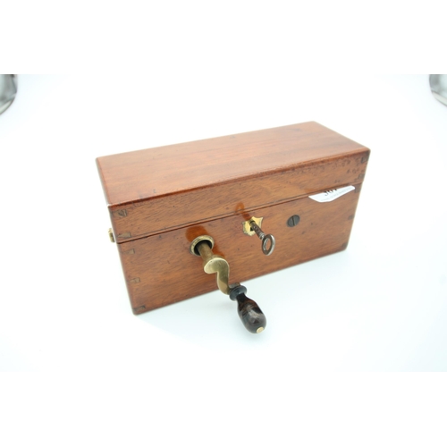 361 - Patent Magneto electro machine for nervous diseases in oak box with brass handles and original lock