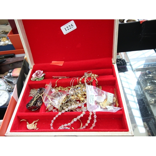 1225 - Small collection of cosmetic jewellery in jewellery case