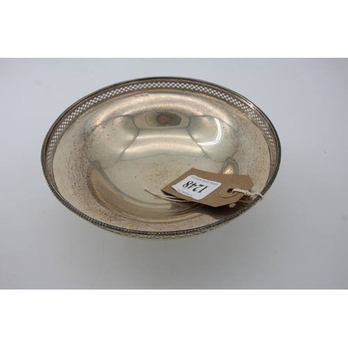 1248 - Solid silver bowl by Walker & Hall 1930 Sheffield