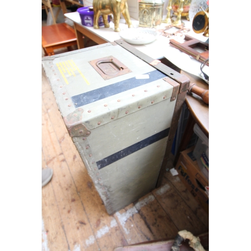 247 - Large trunk Property of the US Army Air Force Wisconsin